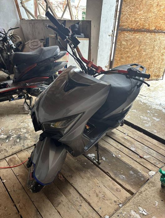 Современный Мопед М8 PRO