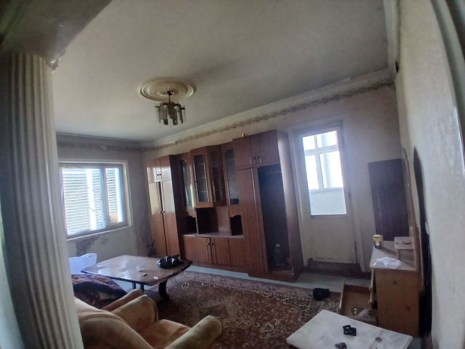 1 Xonali sharoyitlari bor