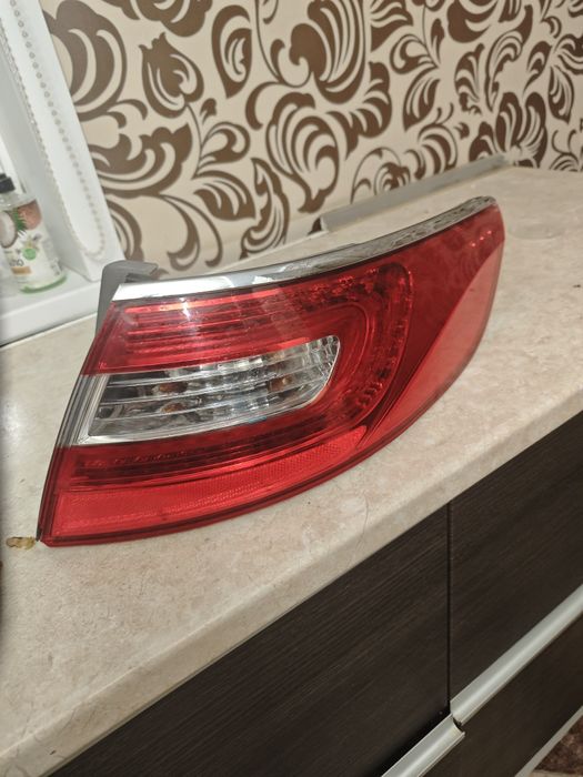 Фара хундай Грейнджер  2012