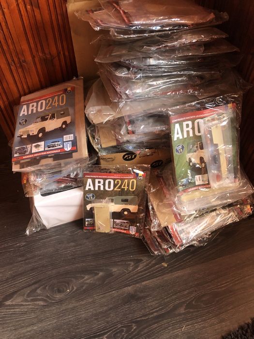 Macheta Aro 240 scara 1/8