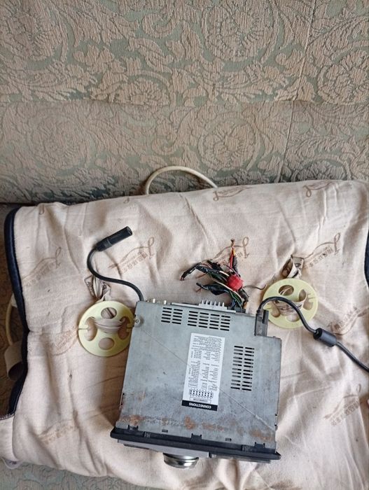 Продам магнитолу ALPINE оригинал