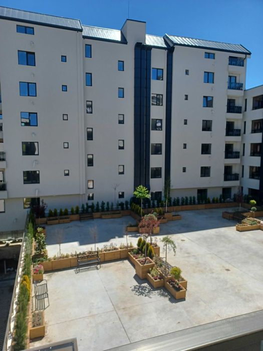 Продава се Тристаен апартамент в Варна, Център - 126 кв.м за 1985 €/кв.м - Снимка #12