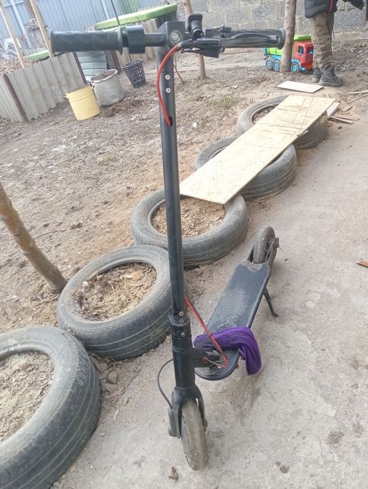 Продам НЕрабочий электросамокат