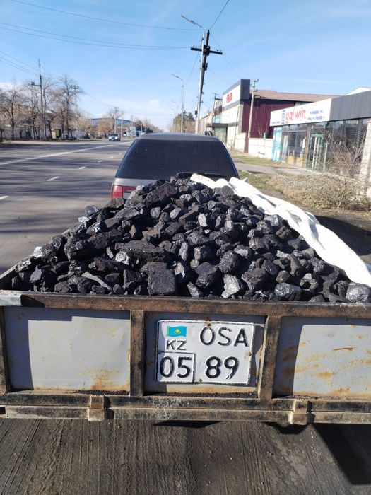 Доставка угля, грави, сникерс, песок, отсев, щебень, глина,