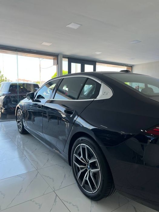 BMW i5 40LM Sport