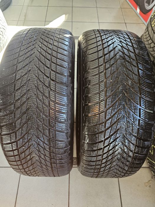235/45R19 Goodyear DOT 2023