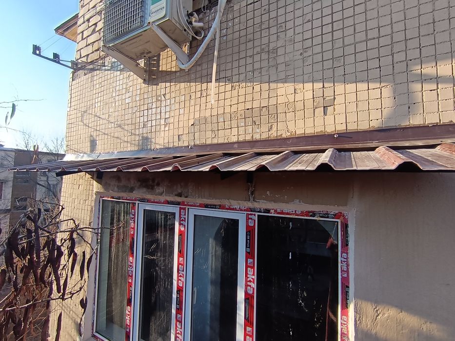 Установка бесшумные козырки и бельевые ролики