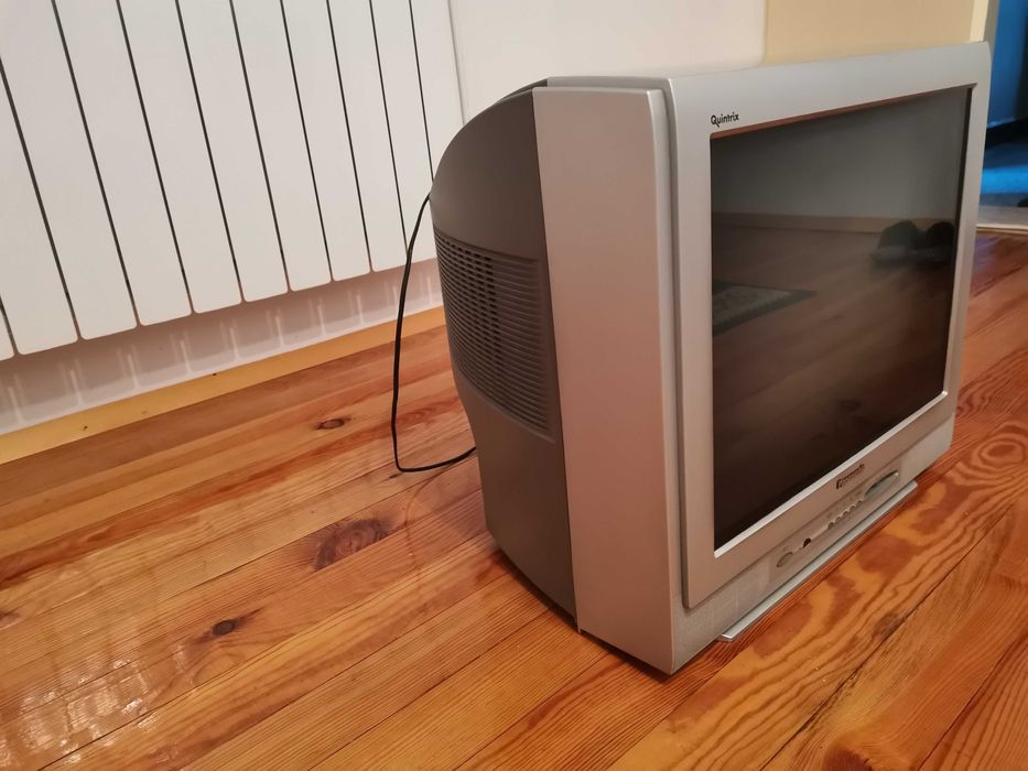 Телевизор Panasonic Quintrix - много запазен !!!