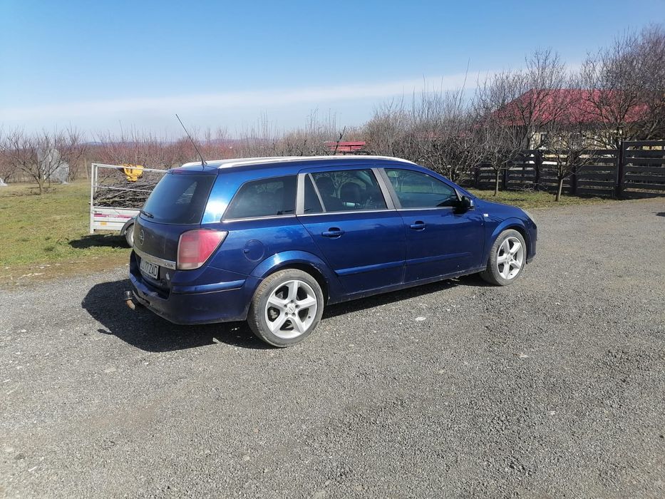 Vând Opel  Astra h