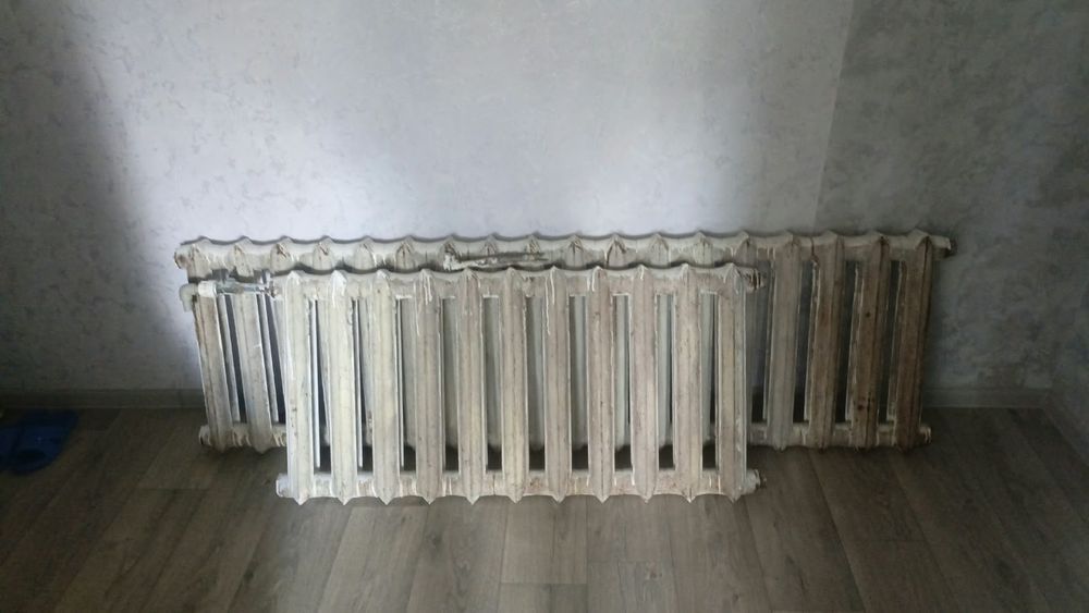 Продам чугунные батареи