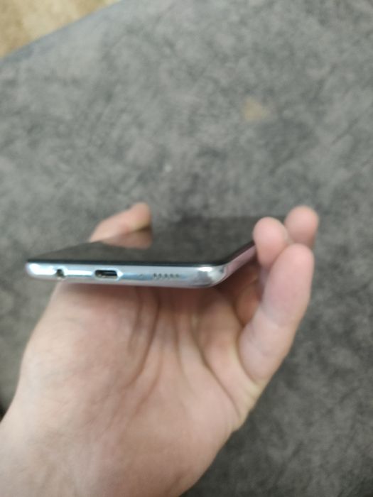 Продам Самсунг а51