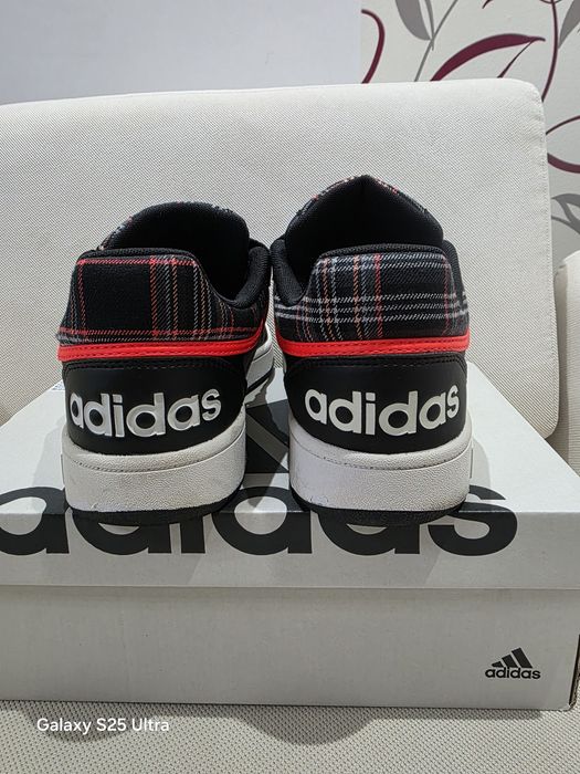 Adidași din piele nr 43