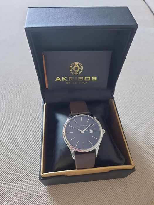 Ceas barbatesc Akribos XXIV - cu  bratara din piele