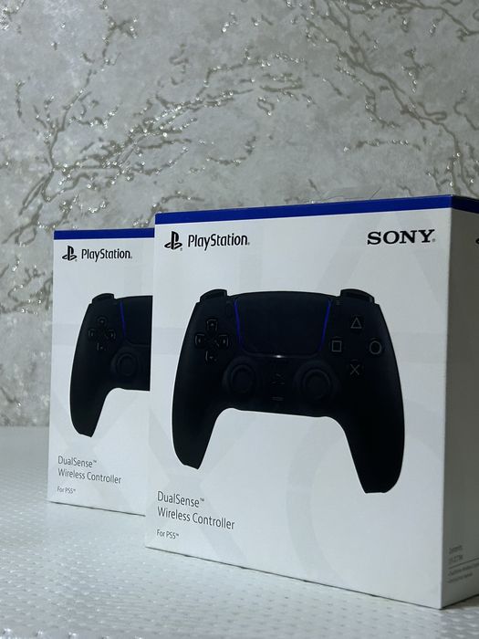 Sony PlayStation 5 в отличном состоянии.