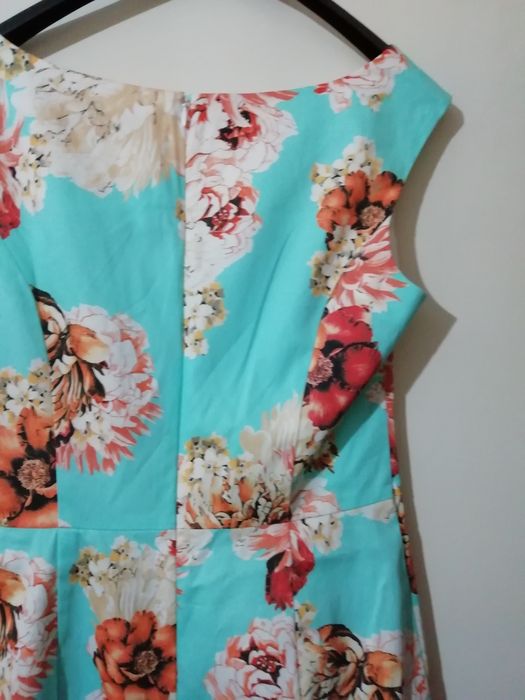 Дамска рокля официална нова