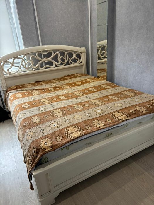 Продам  кровать  двуспальную