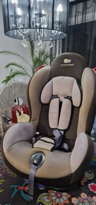 Scaun auto Kinderkraft,folosit foarte putin!!