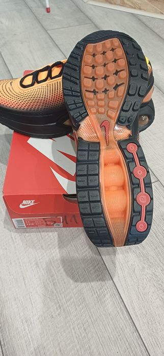 Маратонки NIKE air max dn se