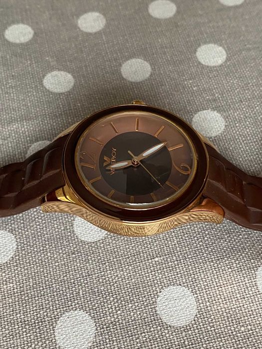 Оригинални часовници Swatch Metallic Dune, Viceroy и Ice Watch