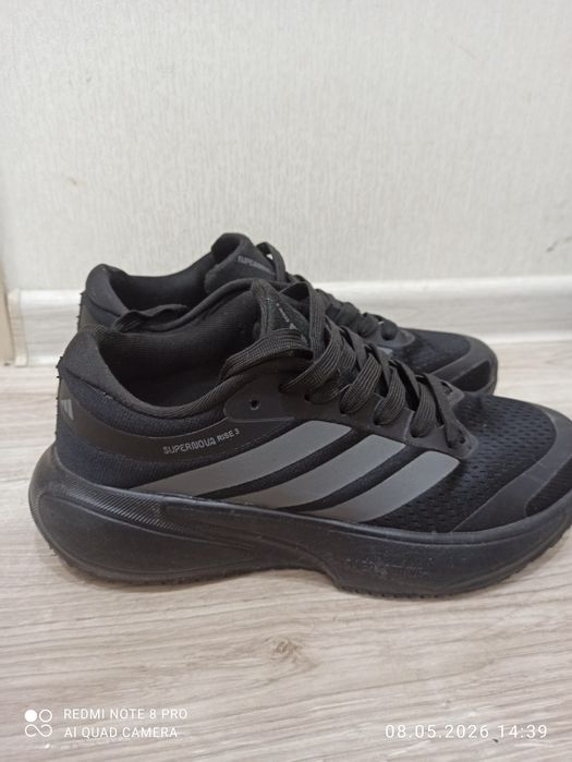 Кроссовки Adidas