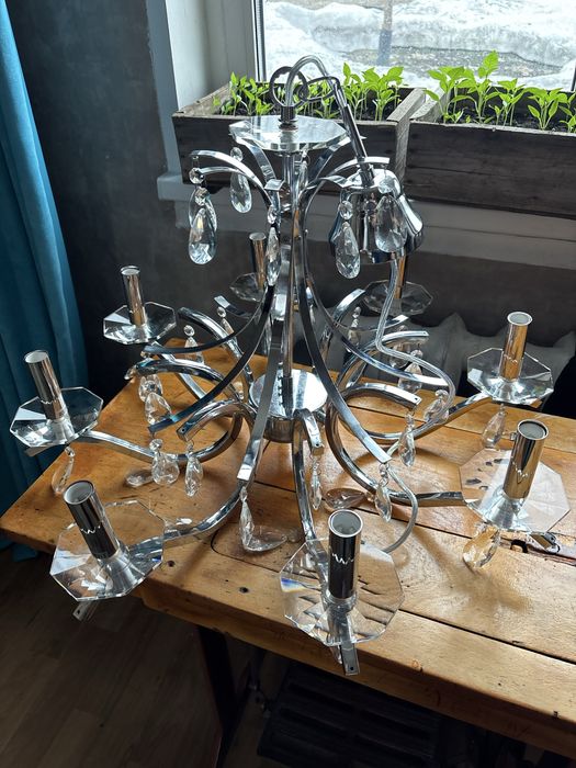 Люстра б/у с лампой