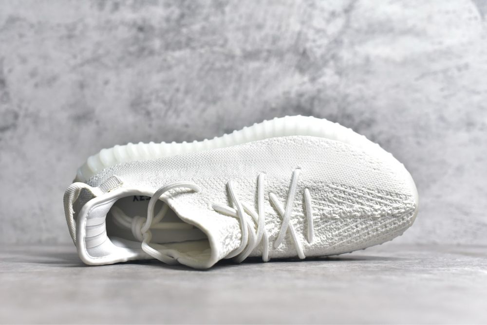 Adidas Yeezy 350 V2