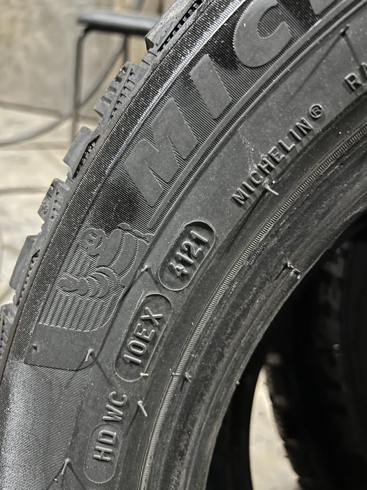 Продам 205/55R16 michelin