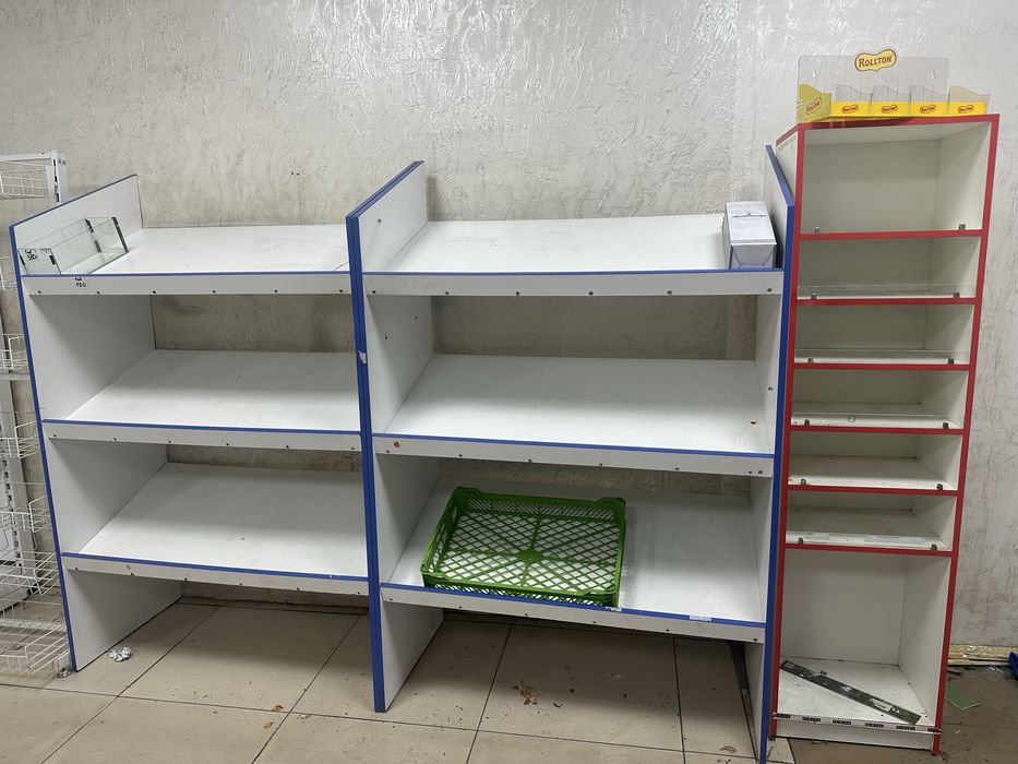 Продам стеллажи и полки