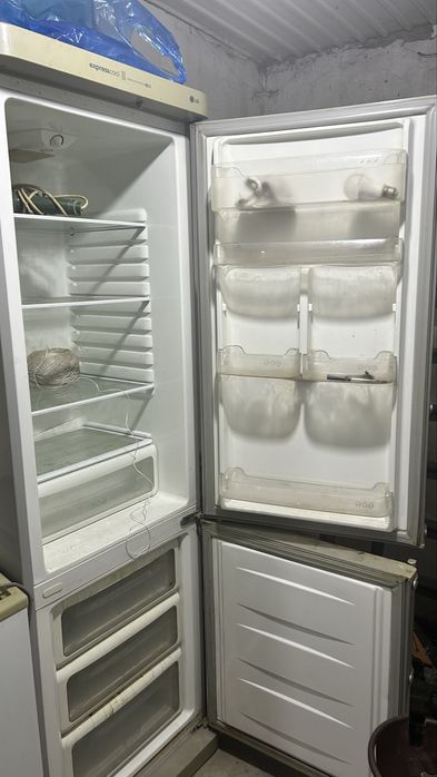 Холодильник LG не рабочая