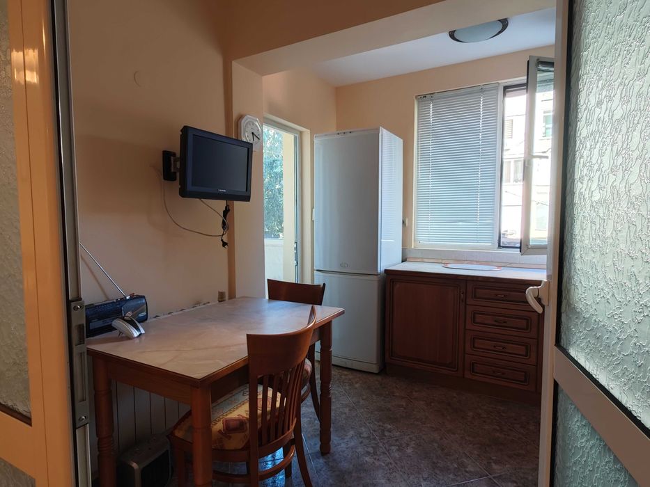 Продава се Тристаен апартамент в Плевен, Широк център - 102 кв.м за 1334 €/кв.м - Снимка #4