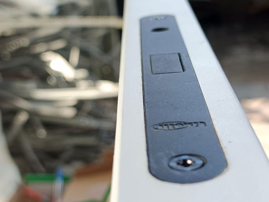 Есік орнату ,Установка двери