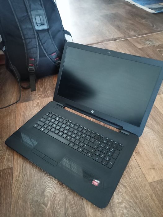 Ноутбук HP 19 INCH(дюймов)