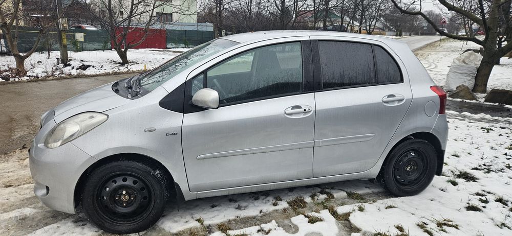 TOYOTA YARIS  cutie Automata
