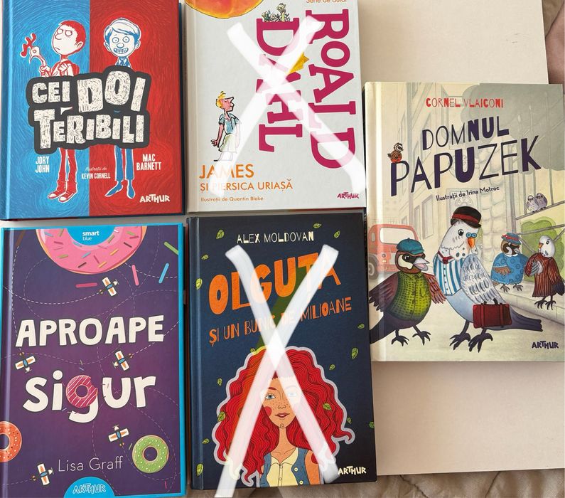 3 Cărți din lista de lecturi suplimentare.