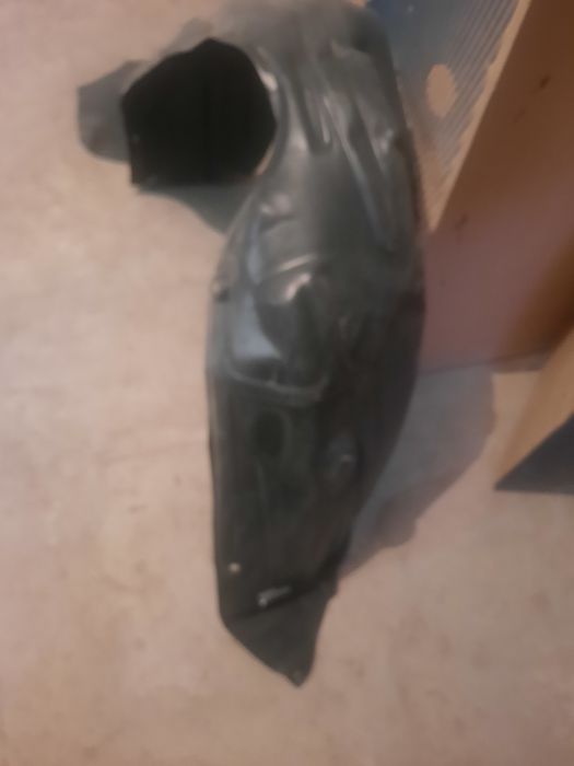 Продам подкрылок РАВ-4, Камри 20