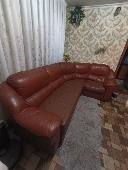 Отдам диван самовывоз с Пришахтинска