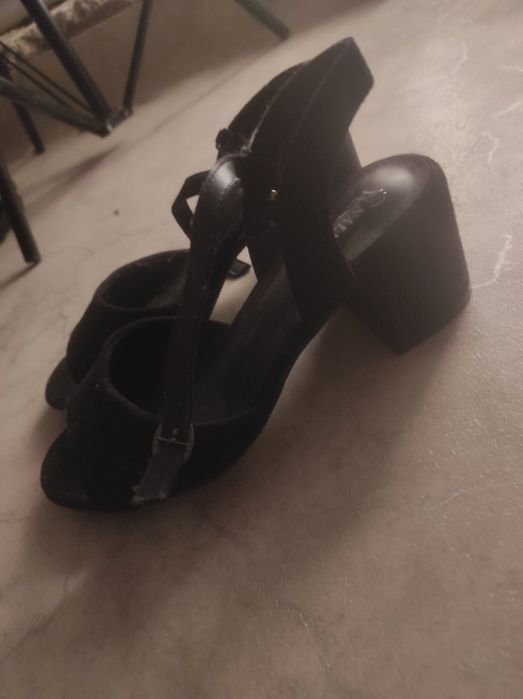 Продам туфли женские