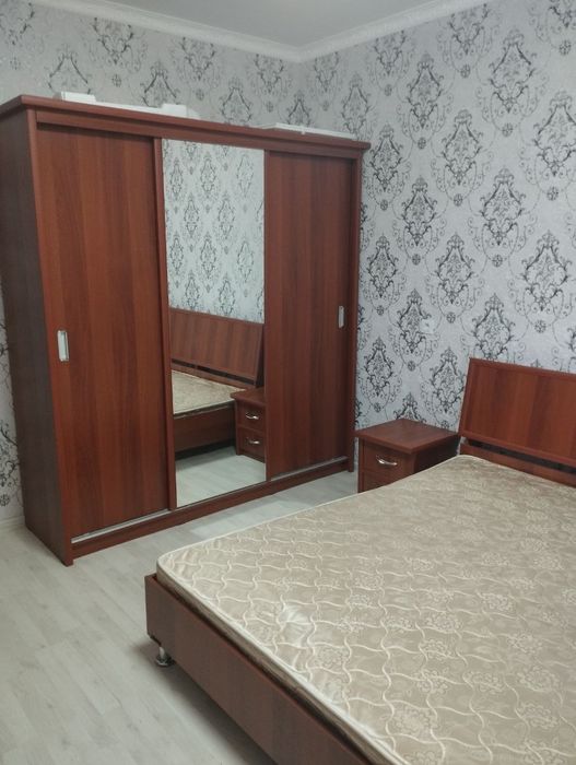 Корасу 6 да 2 хонали уй ижарага берилади