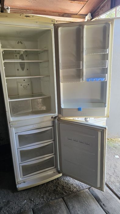Продаётся холодильник