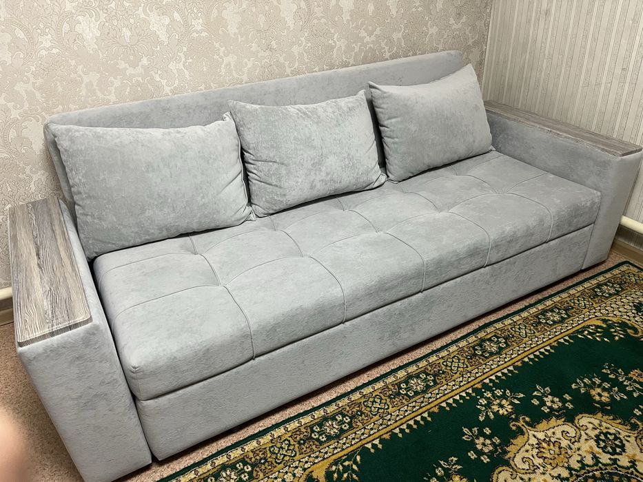 Продам диван в хоршем состоянии