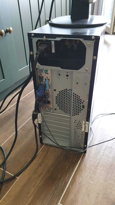 Компютър PC AsusTek