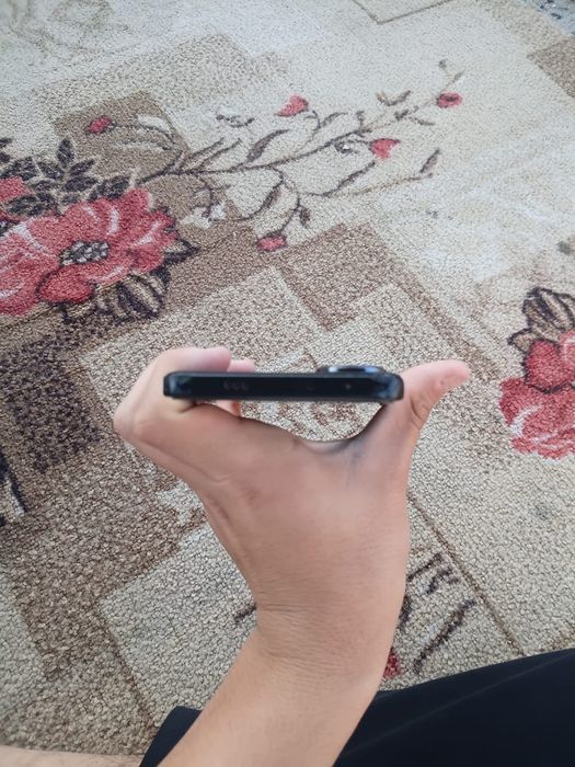 Poco F6 512/12..