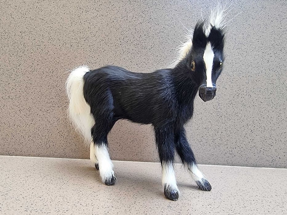 Macheta cal in miniatura, Figurina 13cm