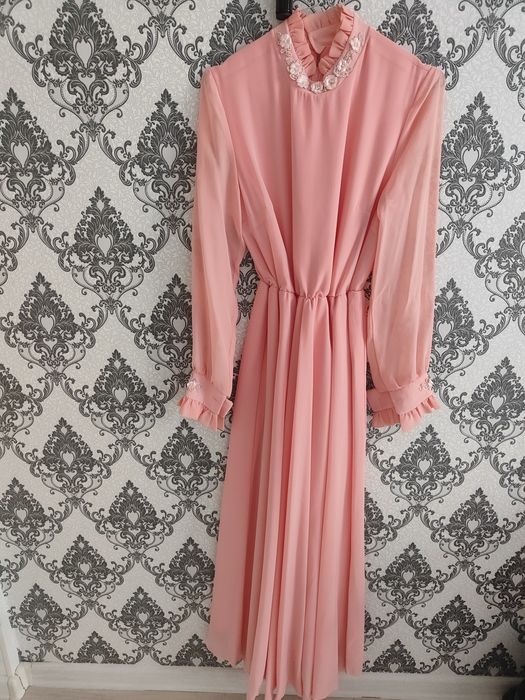 Продам платье нарядное