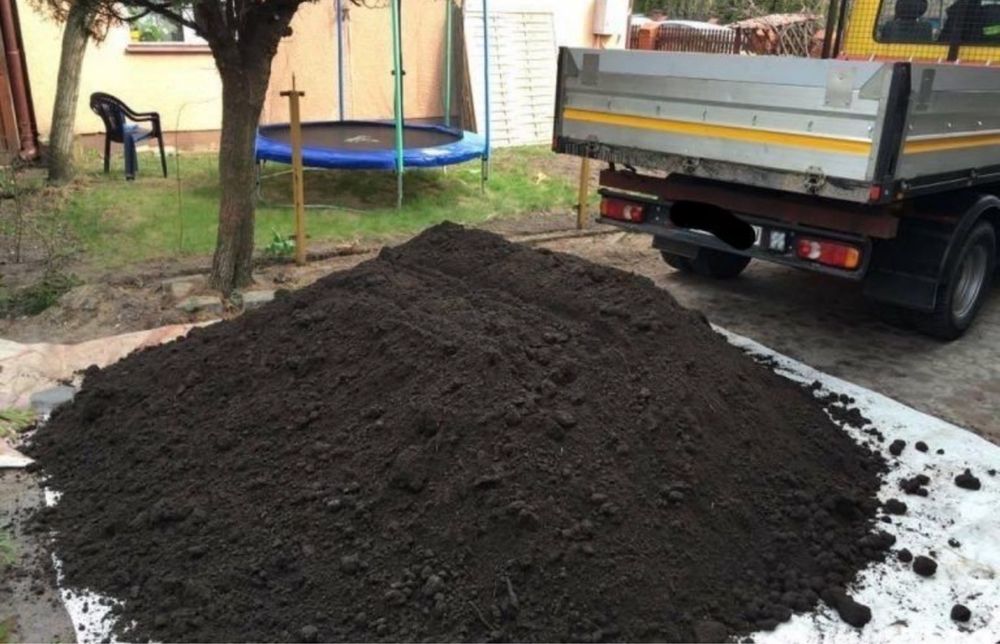 Pământ vegetal (negru)