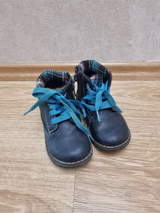 Весенние ботинки 23 размер