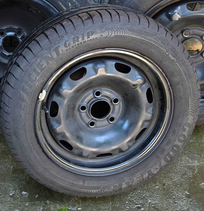 Set 4 Jante otel cu anvelope de vara Goodyear 2022 - 185/60/R14