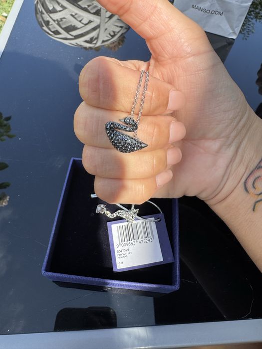 Pandantiv swarovski lebăda neagră