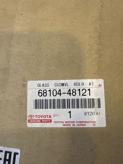 Стекло задней левой двери Lexus Rx