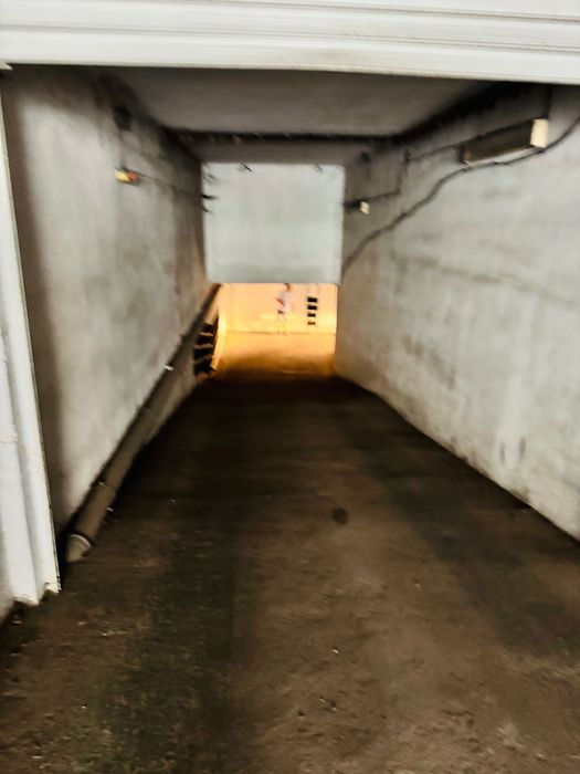 Дава се под наем Гараж / Паркомясто в София, Център - 19 кв.м за 204 € - Снимка #3